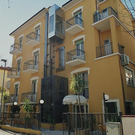 Hotel La Gioiosa Rimini Esterno foto